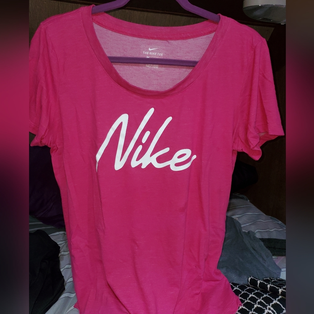 Nike T Shirt